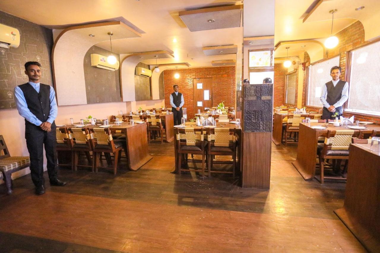 فاراناسي Hotel Vishwanath المظهر الخارجي الصورة